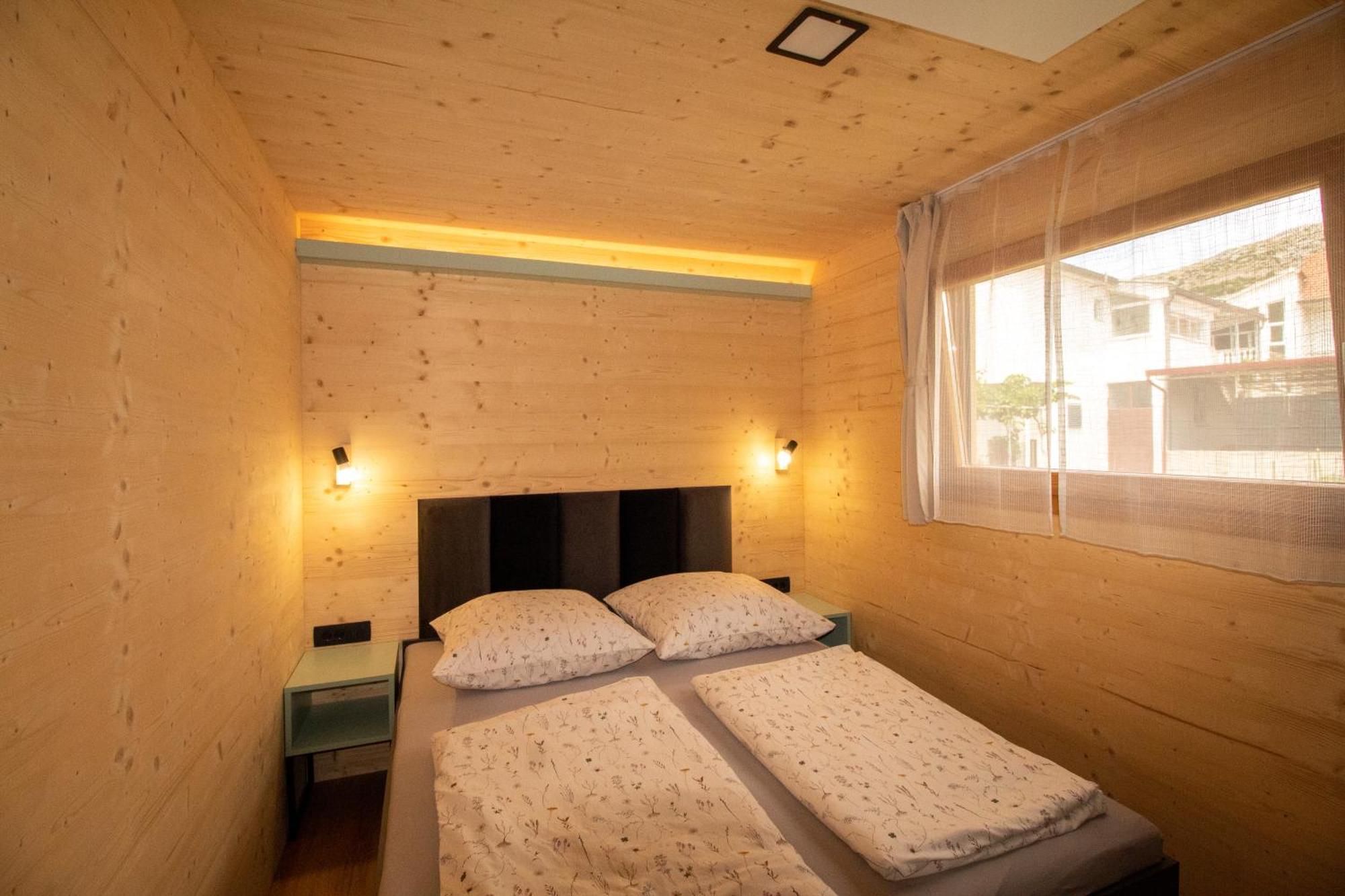 Camp Ante-Gojko Hotel เกรบัชติซา ภายนอก รูปภาพ